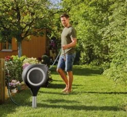 Gardena Avvolgitubo Da Giardino RollUp M -Giardino Perfetto gardena avvolgitubo da giardino rollup m 1 pz 847636 it